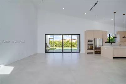 4321 SW 99th Ave, Miami, FL 33165 - Photo 8