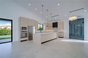 4321 SW 99th Ave, Miami, FL 33165 - Photo 10