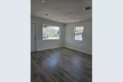 719 21st St, West Palm Beach, FL 33407 - Photo 8