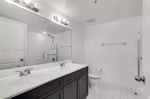 36 NW 6th Ave, Miami, FL 33128 - Photo 4