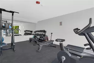 7928 West Dr, North Bay Village, FL 33141 - Photo 30