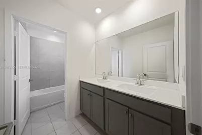 763 SE 17th St, Homestead, FL 33034 - Photo 12