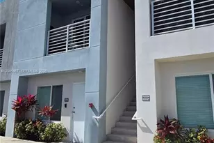 2535 NE 193rd St, Miami, FL 33180 - Photo 22