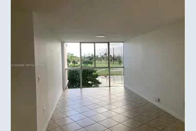 6995 NW 186th St #E403, Hialeah, FL 33015 - Photo 4