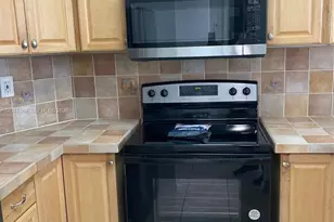 6995 NW 186th St, Hialeah, FL 33015 - Photo 16
