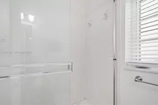 439 15th St, Miami Beach, FL 33139 - Photo 12