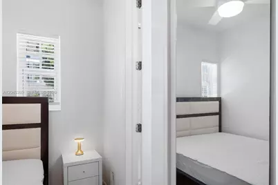 439 15th St #8, Miami Beach, FL 33139 - Photo 10