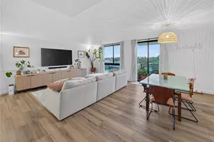 9800 W Bay Harbor Dr, Bay Harbor Islands, FL 33154 - Photo 32