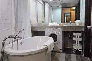 1024 Ocean Dr, Miami Beach, FL 33139 - Photo 20