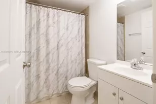 7090 NW 179th St, Hialeah, FL 33015 - Photo 10