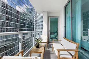 300 S Biscayne Blvd, Miami, FL 33131 - Photo 20