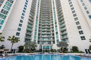 300 S Biscayne Blvd, Miami, FL 33131 - Photo 26