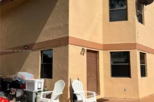 11331 SW 9th Ct, Pembroke Pines, FL 33025 - Photo 10