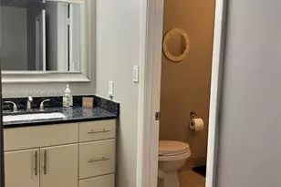 11331 SW 9th Ct, Pembroke Pines, FL 33025 - Photo 16