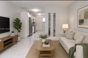 636 Meridian Ave, Miami Beach, FL 33139 - Photo 2
