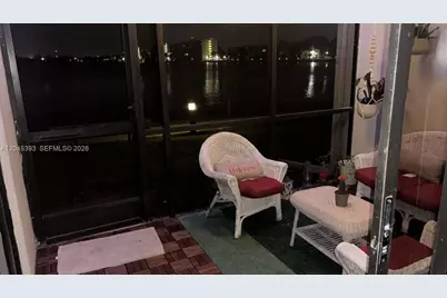 109 Lake Emerald Dr #105, Oakland Park, FL 33309 - Photo 14