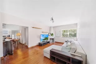 1559 Meridian Ave, Miami Beach, FL 33139 - Photo 2