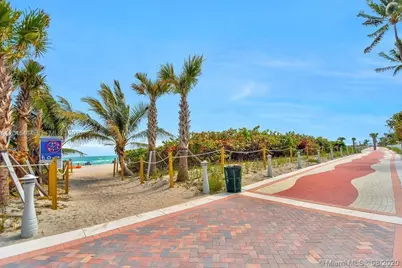 5225 Collins Ave #1117, Miami Beach, FL 33140 - Photo 28