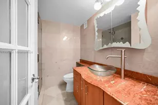 5225 Collins Ave, Miami Beach, FL 33140 - Photo 16