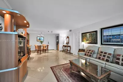 5225 Collins Ave #1117, Miami Beach, FL 33140 - Photo 22