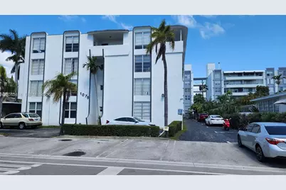 1075 93rd St #304, Bay Harbor Islands, FL 33154 - Photo 32