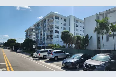 1075 93rd St #304, Bay Harbor Islands, FL 33154 - Photo 2