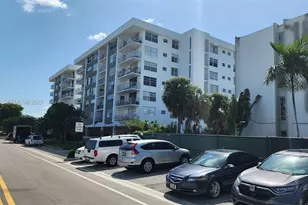 1075 93rd St, Bay Harbor Islands, FL 33154 - Photo 2