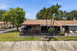 13776 Kendale Lakes Dr, Miami, FL 33183 - Photo 20