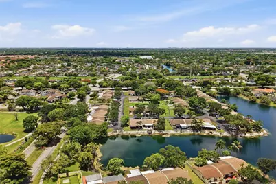 13776 Kendale Lakes Dr, Miami, FL 33183 - Photo 30