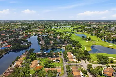 13776 Kendale Lakes Dr, Miami, FL 33183 - Photo 32