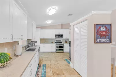 27 Blue Runner St, Key Largo, FL 33037 - Photo 14