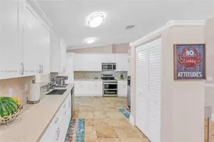 27 Blue Runner St, Key Largo, FL 33037 - Photo 14