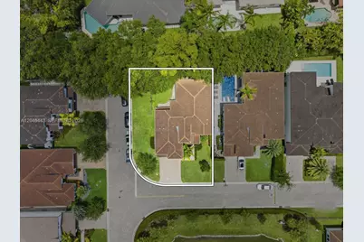 3439 N Brookfield Cir N, Hollywood, FL 33312 - Photo 4