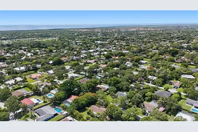 8440 SW 180th St, Palmetto Bay, FL 33157 - Photo 44