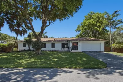 8440 SW 180th St, Palmetto Bay, FL 33157 - Photo 1