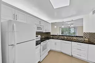 1710 NE 191st St, Miami, FL 33179 - Photo 18