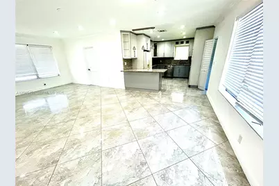 611 NE 171st St, North Miami Beach, FL 33162 - Photo 12