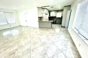 611 NE 171 St, North Miami Beach, FL 33162 - Photo 12