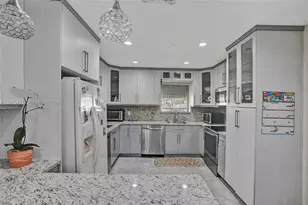 611 NE 171 St, North Miami Beach, FL 33162 - Photo 6