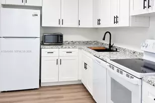 1750 James Ave, Miami Beach, FL 33139 - Photo 1