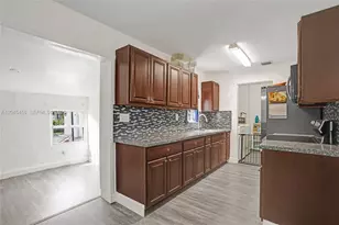 3320 NW 18th St, Lauderhill, FL 33311 - Photo 8