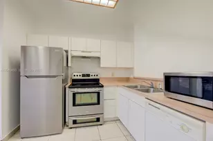 728 SW 122nd Ave, Pembroke Pines, FL 33025 - Photo 12
