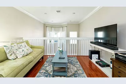 208 SE 15th St, Dania Beach, FL 33004 - Photo 18