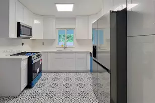 14325 NE 8th Ave, North Miami, FL 33161 - Photo 8