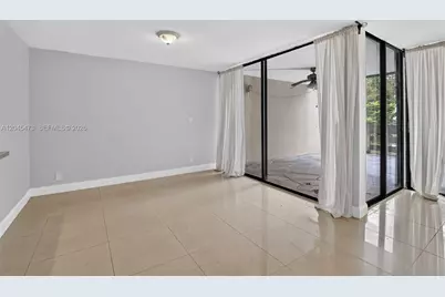 120 SW 96th Ter #204, Plantation, FL 33324 - Photo 10
