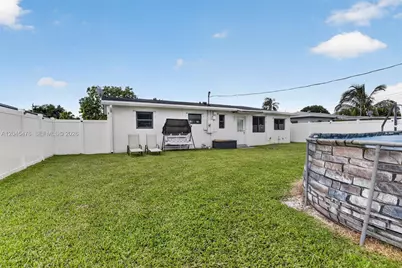 7331 Garfield St, Hollywood, FL 33024 - Photo 46