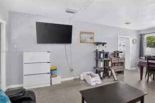 7331 Garfield St, Hollywood, FL 33024 - Photo 6