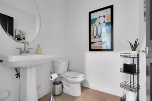 387 NW 17th St, Fort Lauderdale, FL 33311 - Photo 14