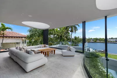 1015 S Southlake Dr, Hollywood, FL 33019 - Photo 18