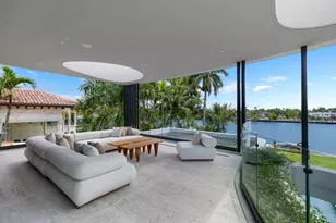 1015 S Southlake Dr, Hollywood, FL 33019 - Photo 18